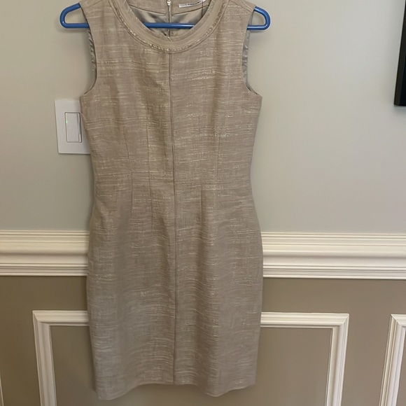 T Tahari Breydan sheath dress size 2, NWT - Picture 7 of 8